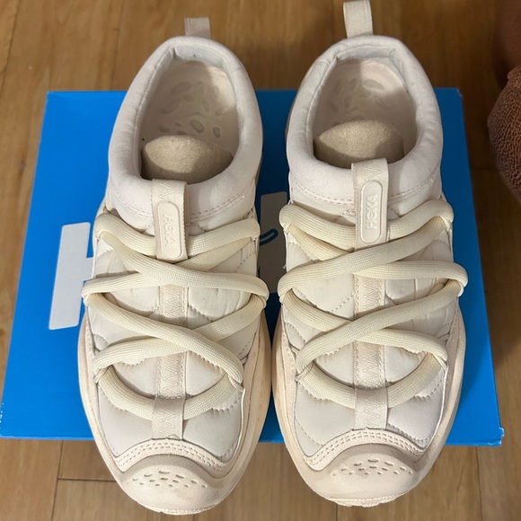 SOLD… Hoka One One Vanilla Ora Primo Recovery Slip On - cream/off white - Picture 5 of 8